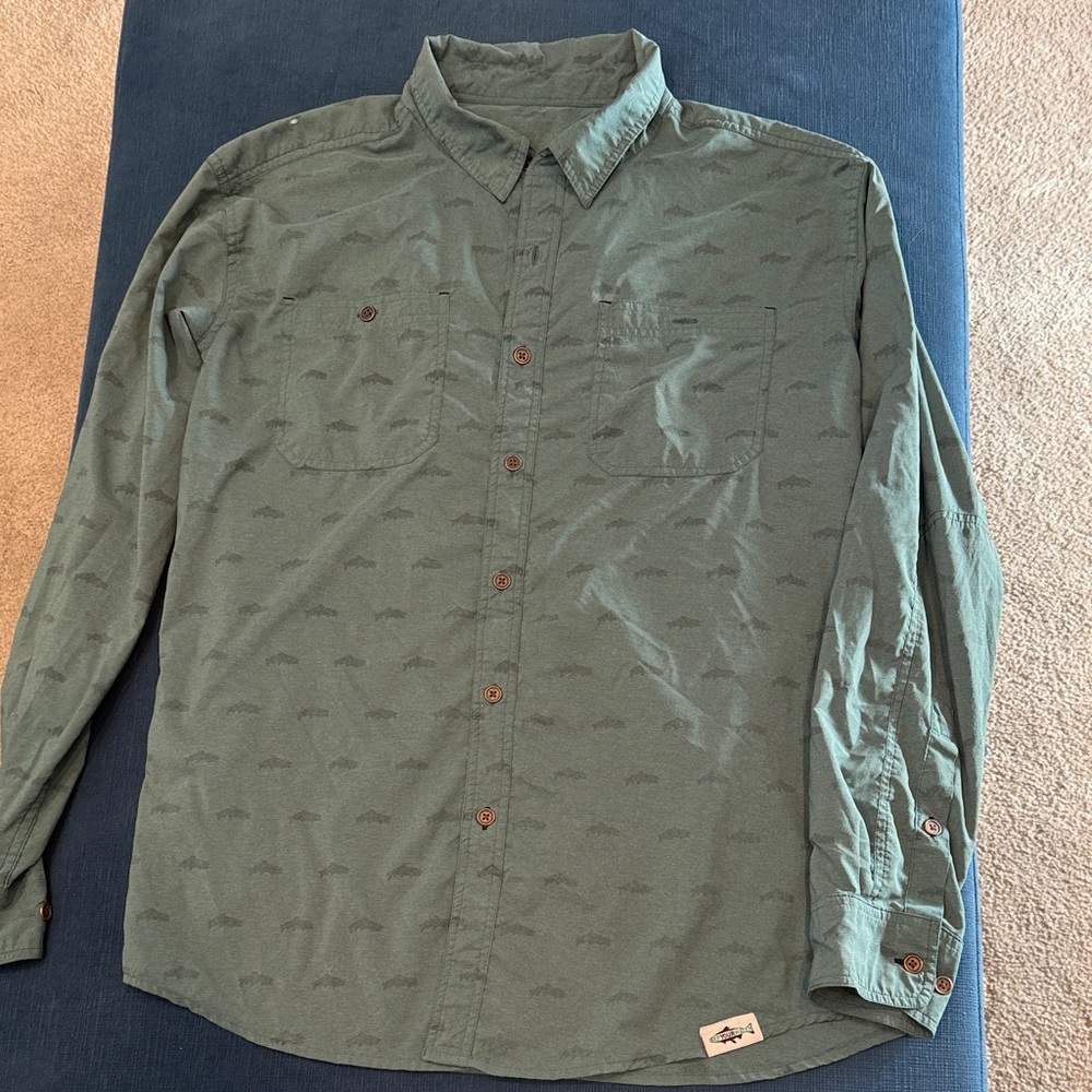 Men's Green Button-Up Fishing Shirt